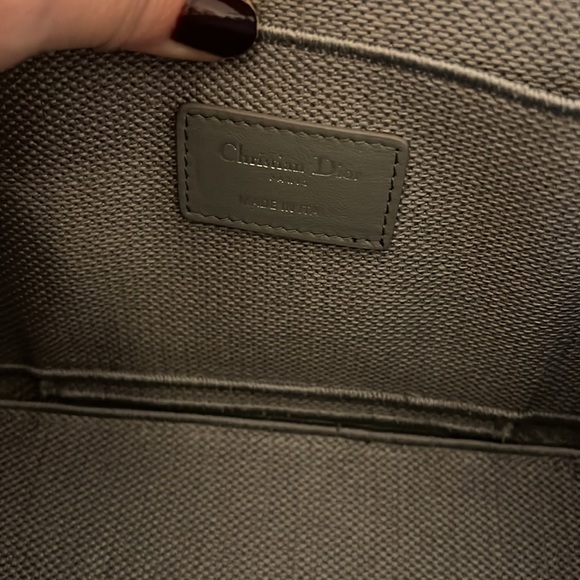 🩶🩶Dior Canvas Vanity with Lots of Pockets and Space-Brand New🩶🩶🩶 - Picture 5 of 16